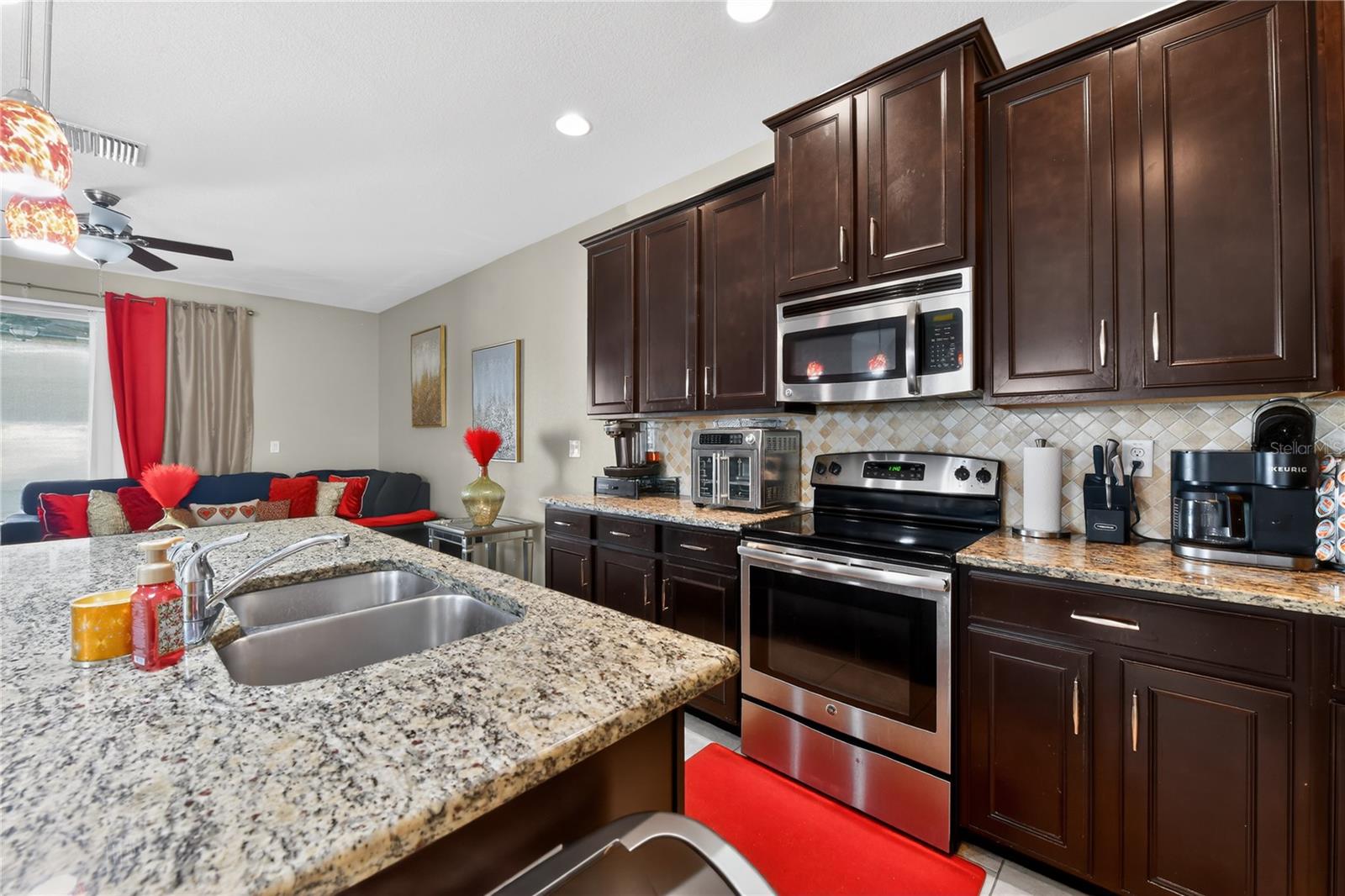 10420 Butterfly Wing Ct Property Photo 6