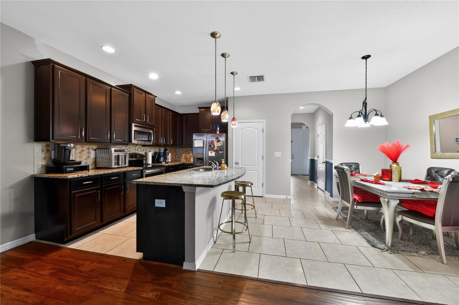 10420 Butterfly Wing Ct Property Photo 7
