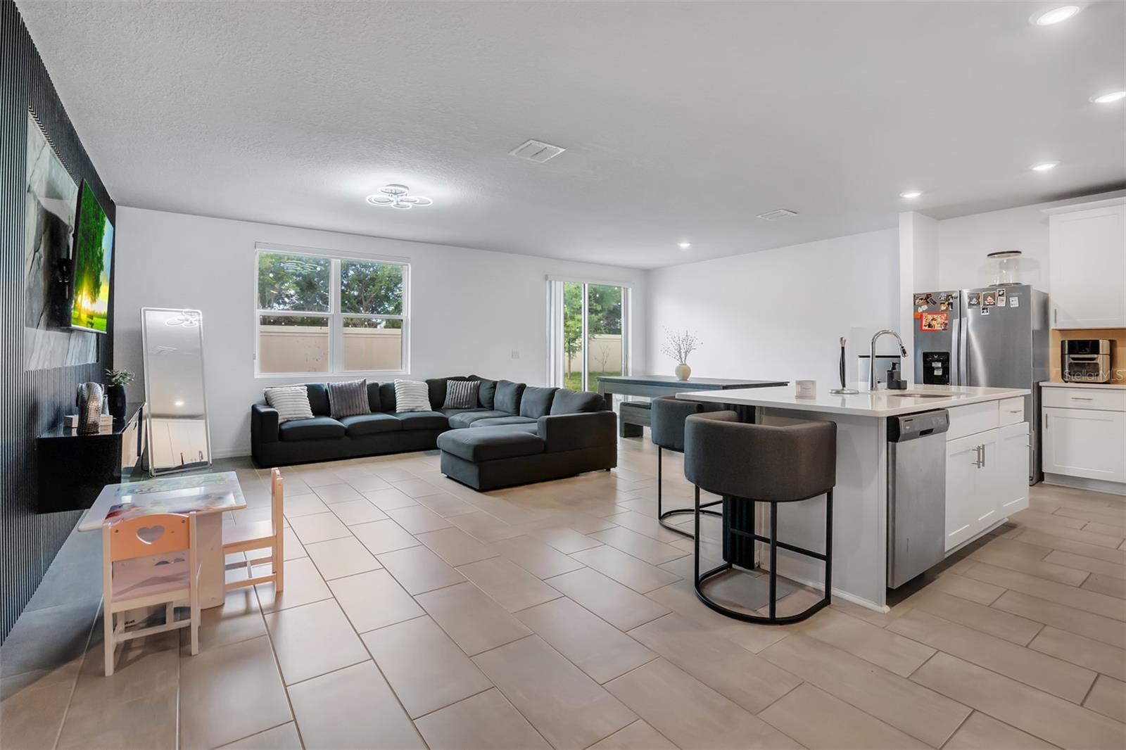 O6396269 Property Photo 9