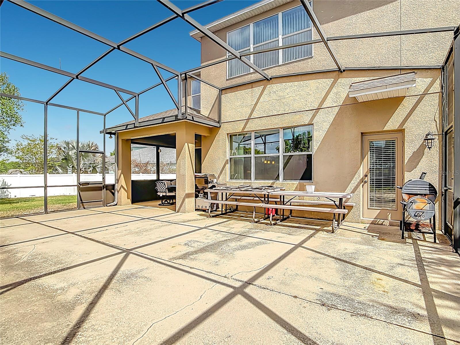 344 Magneta Loop Property Photo 38