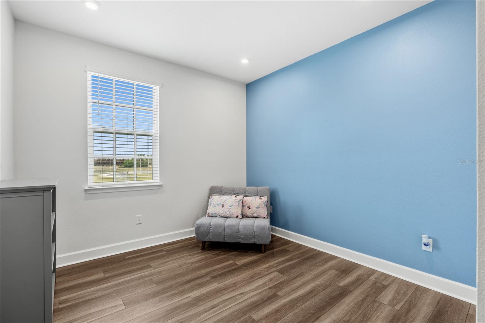 1851 Coastal Ct Property Photo 32