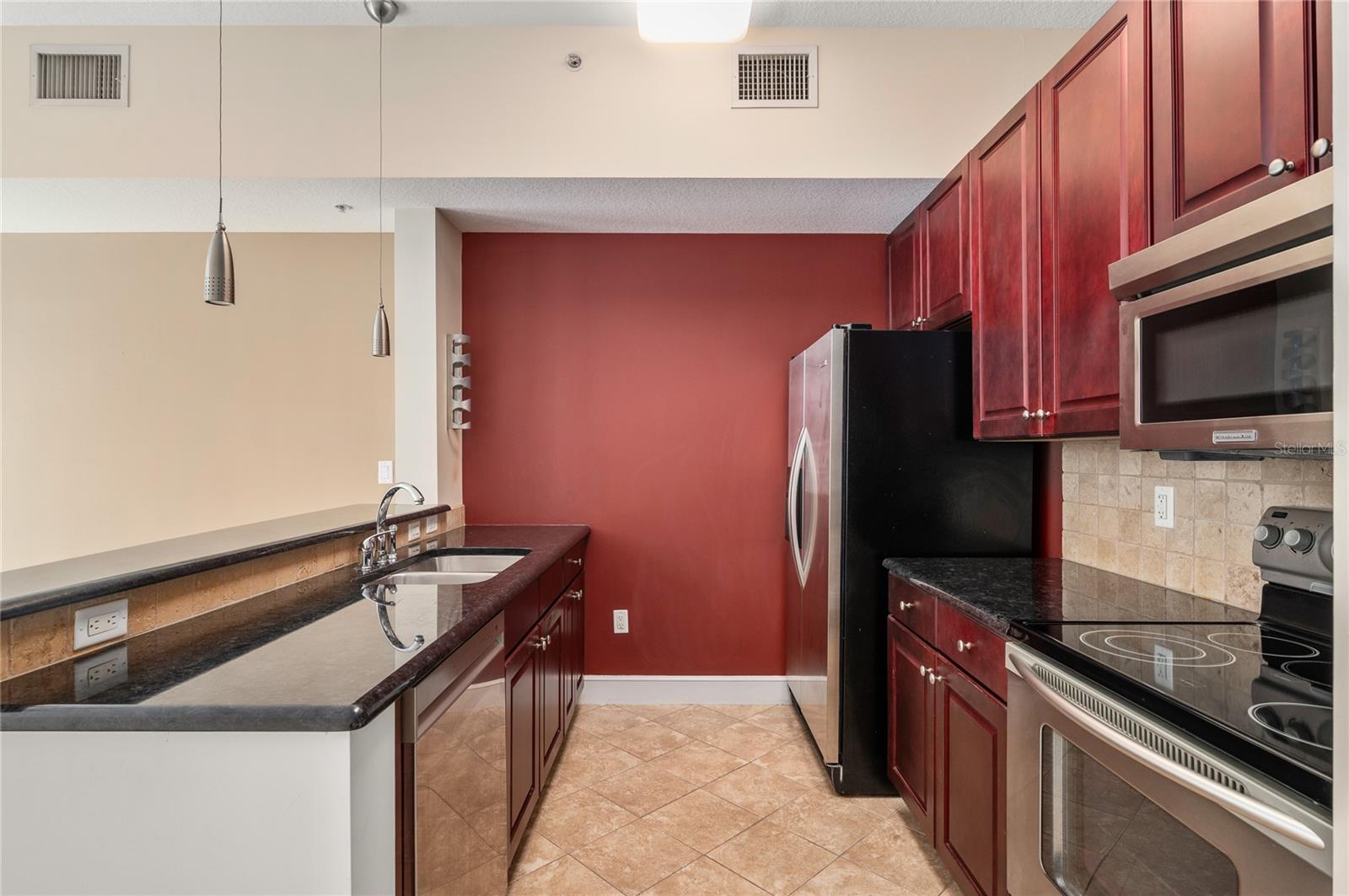 101 S Eola Dr #519 Property Photo 16