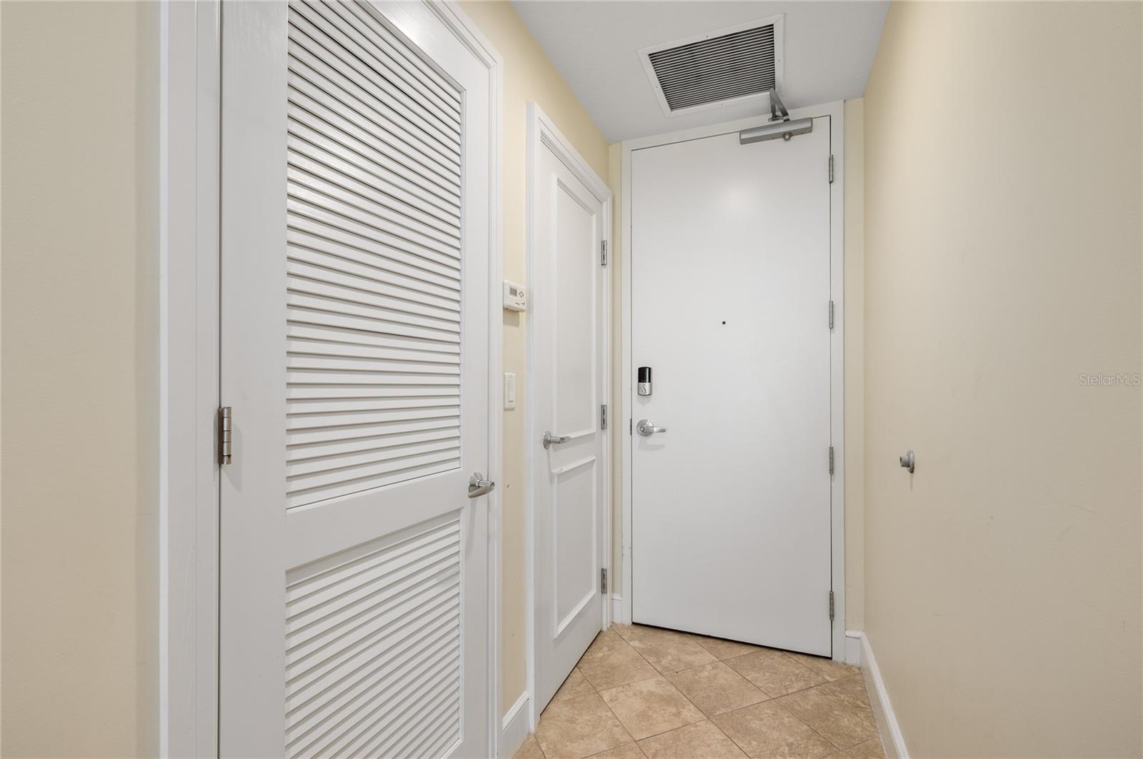 101 S Eola Dr #519 Property Photo 18