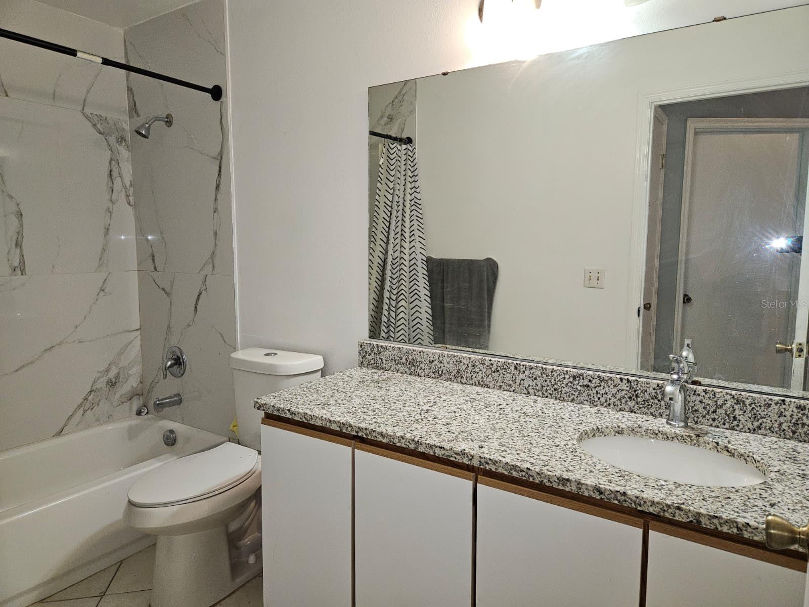 1821 17th St Property Photo 5