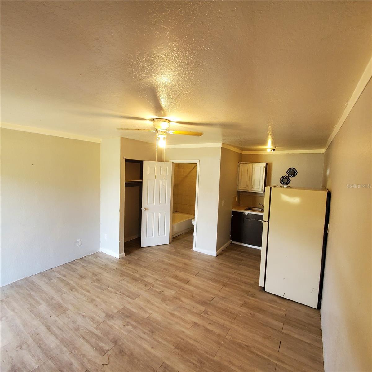 1002 Daniels St Property Photo 7