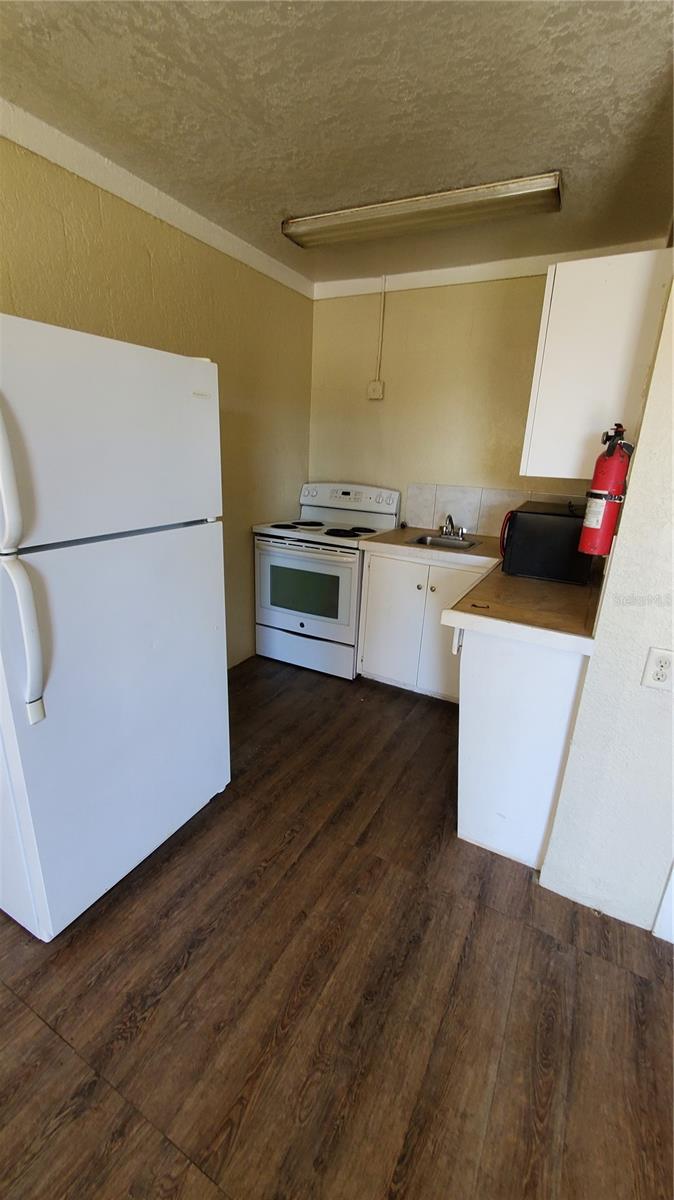 1002 Daniels St Property Photo 10