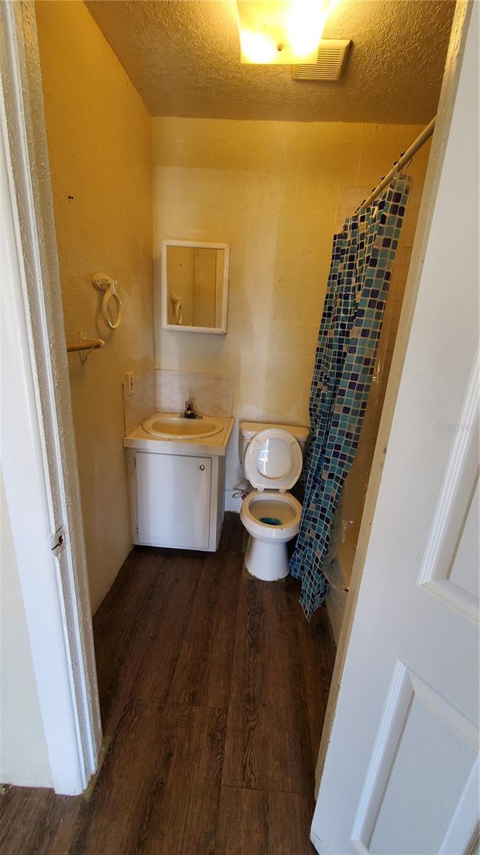 1002 Daniels St Property Photo 11