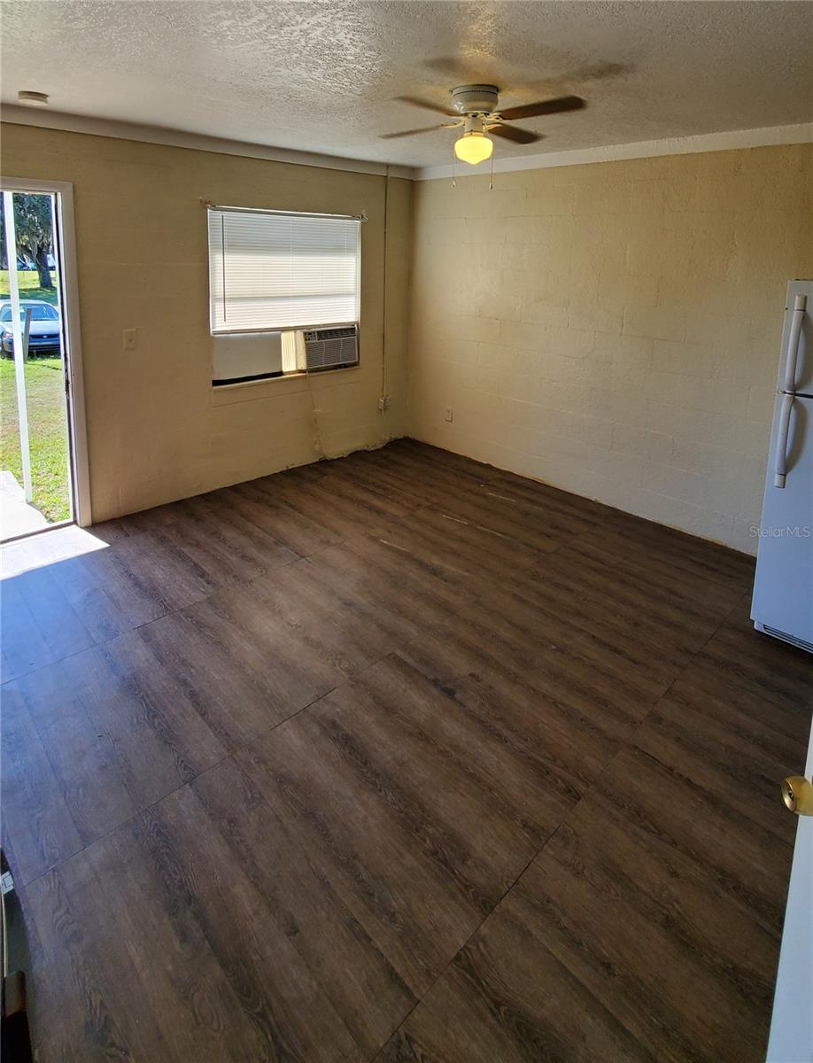 1002 Daniels St Property Photo 12