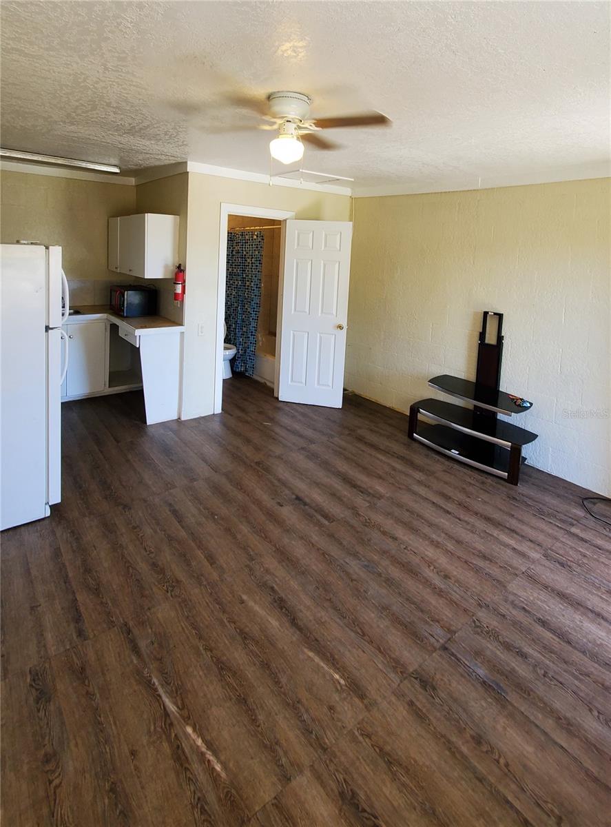 1002 Daniels St Property Photo 13