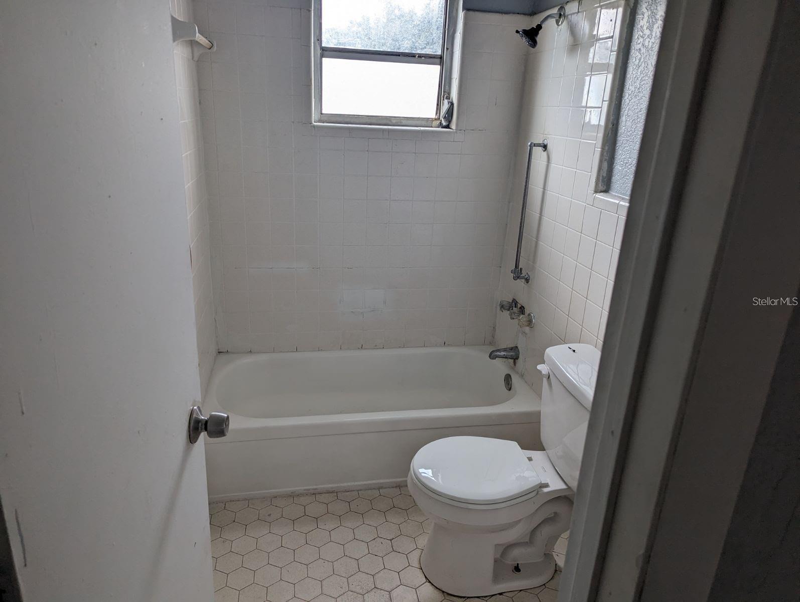 1002 Daniels St Property Photo 20