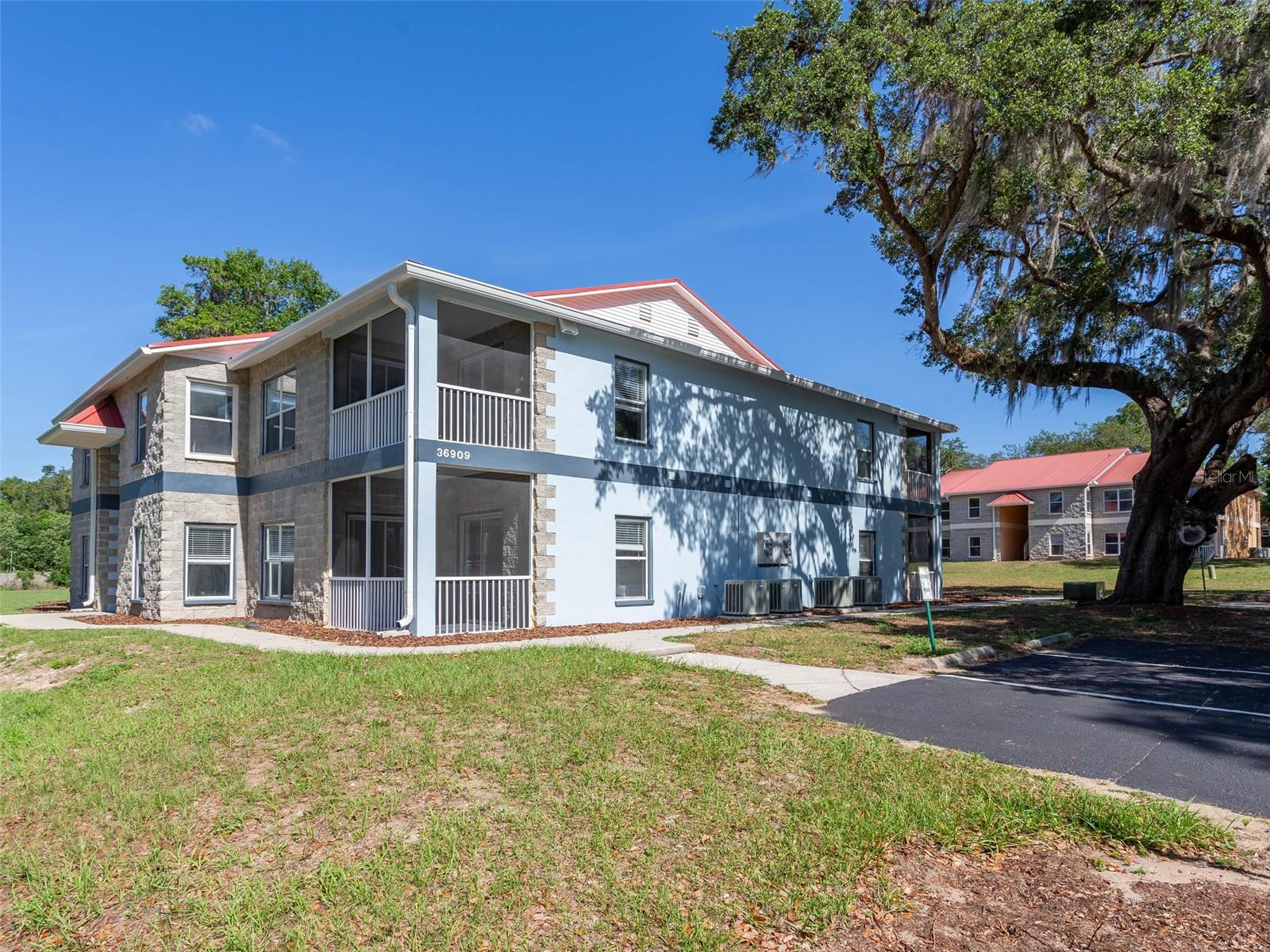 36921 Value Cir Property Photo 1