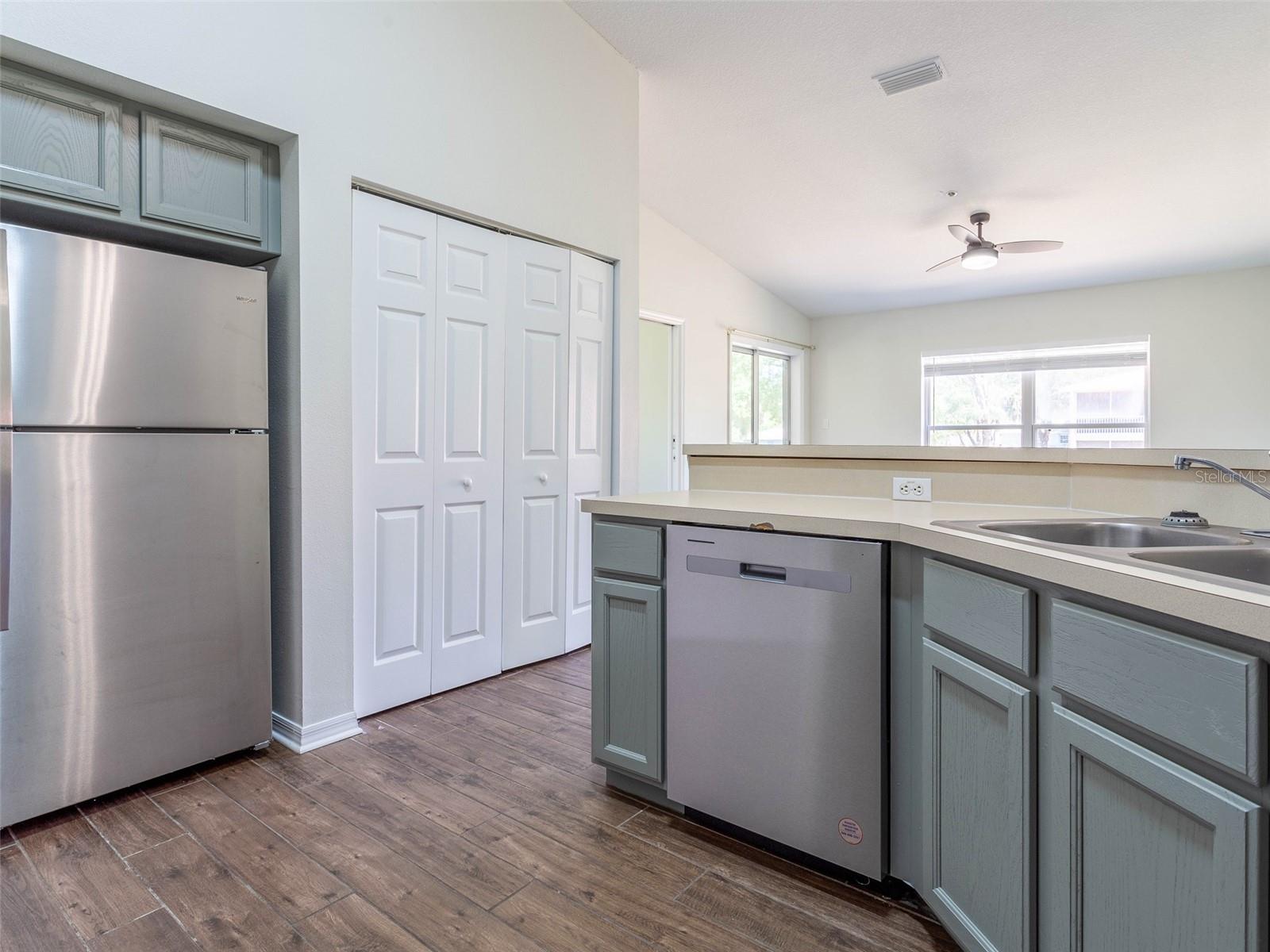 36921 Value Cir Property Photo 24