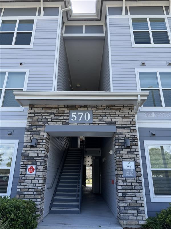 570 Academy Dr #101 Property Photo 1