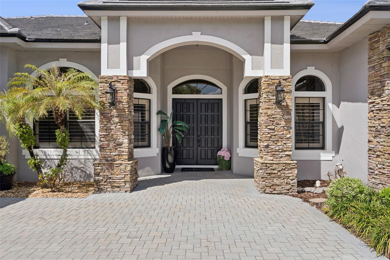 8830 Grey Hawk Pt Property Photo 3