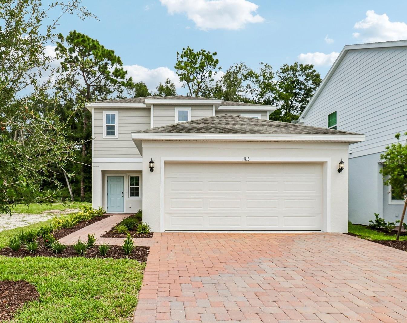 1113 Majesty Palm Cir Property Photo 1