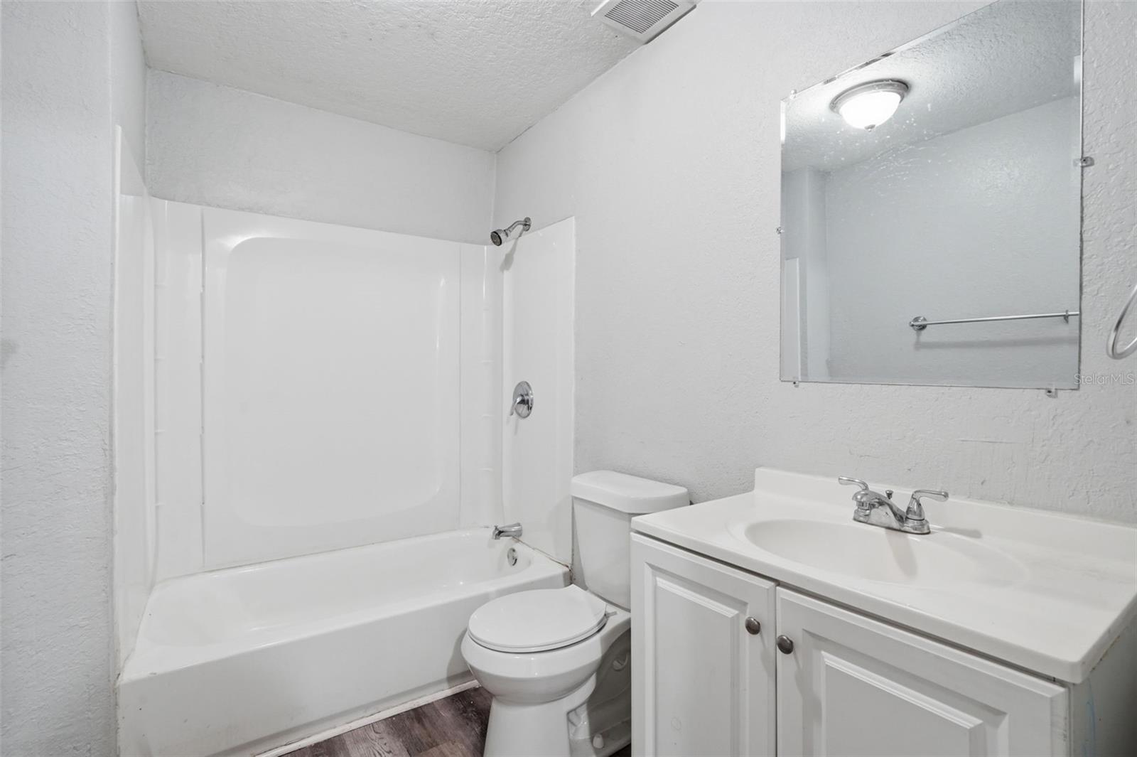 2717 13th Ave S Property Photo 22