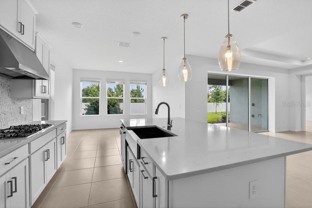 957 Ladyfish Trl Property Photo 5