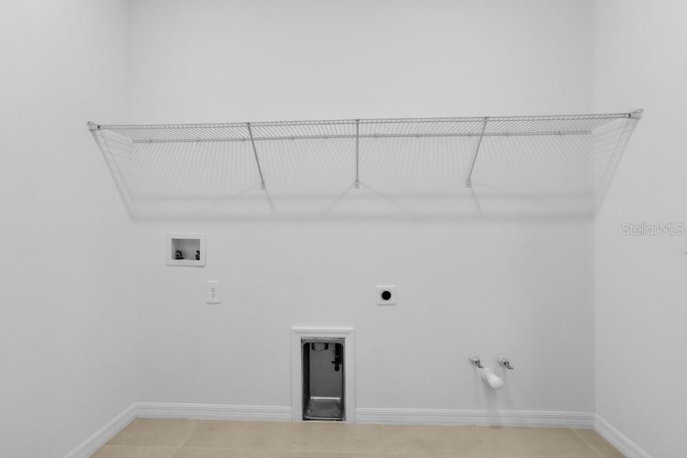 957 Ladyfish Trl Property Photo 33