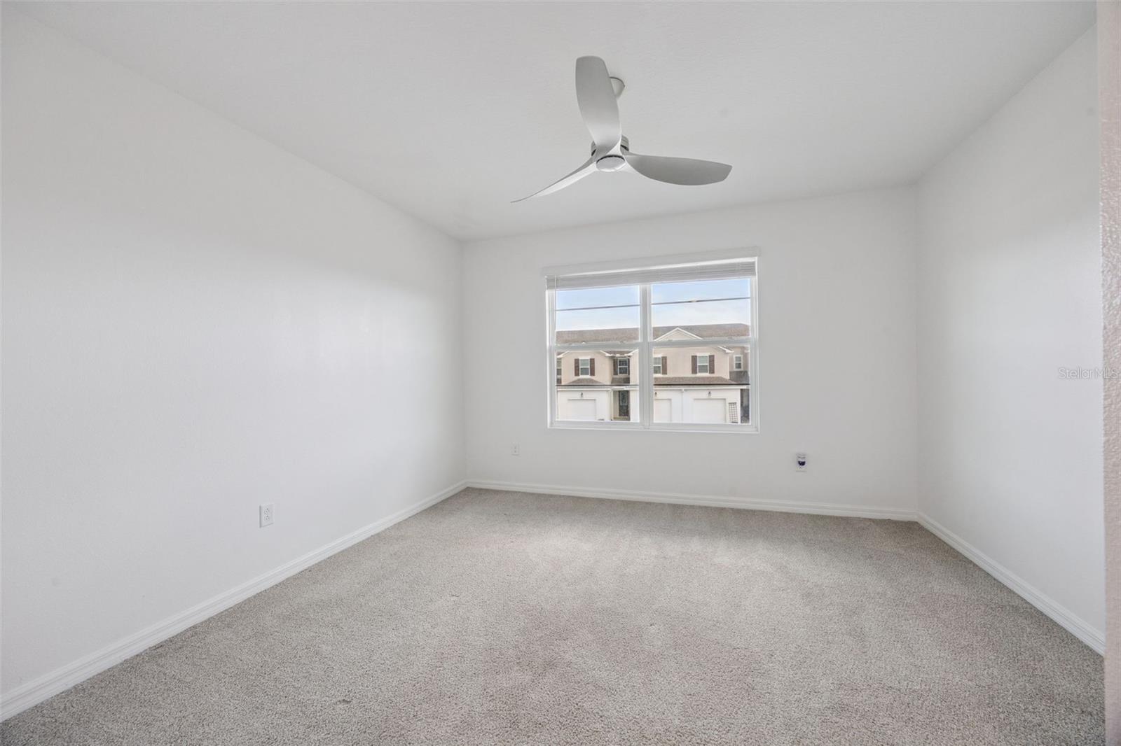 759 Spring Palms Loop Property Photo 11