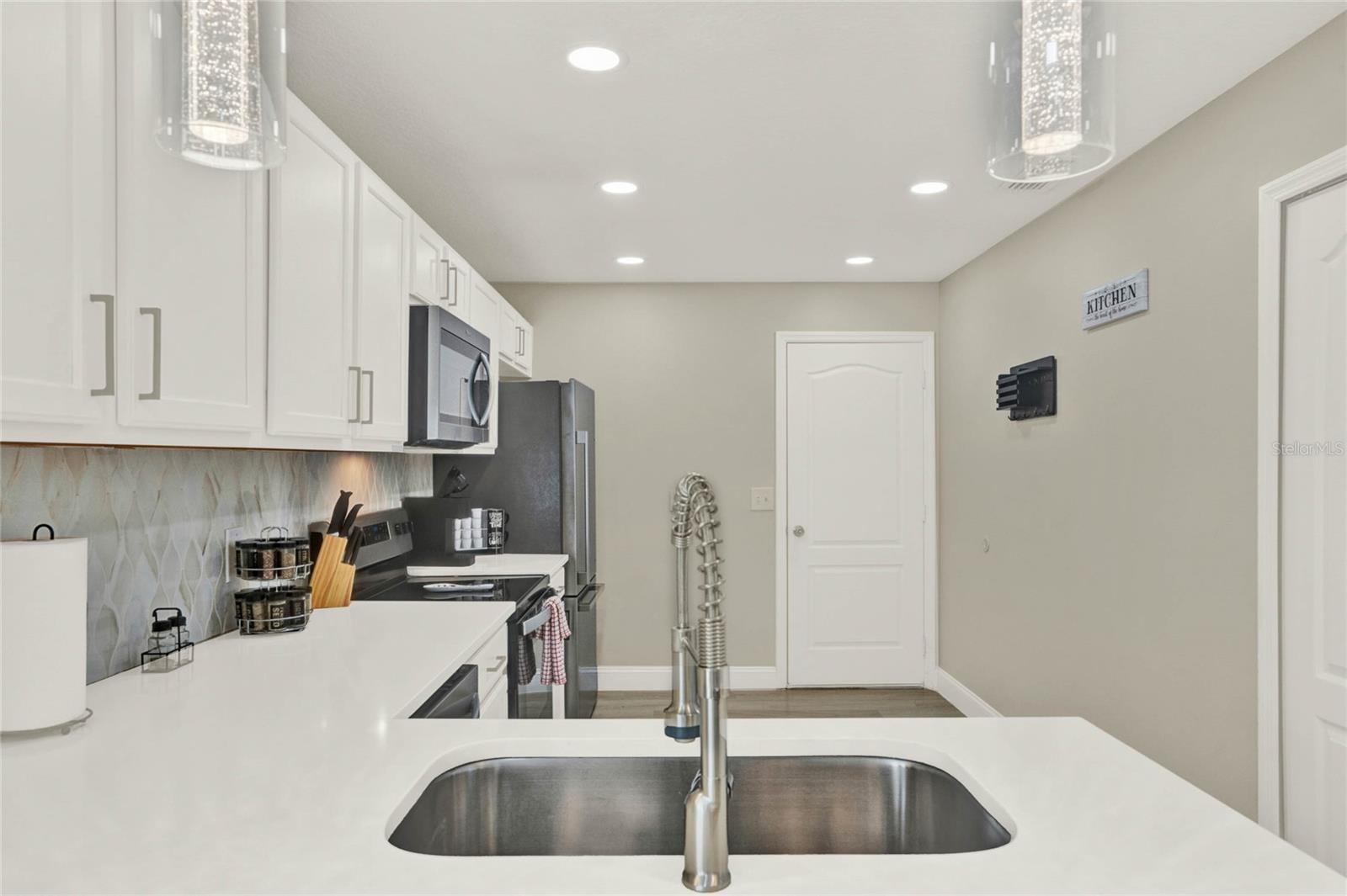 188 Ridgemont Ct Property Photo 6