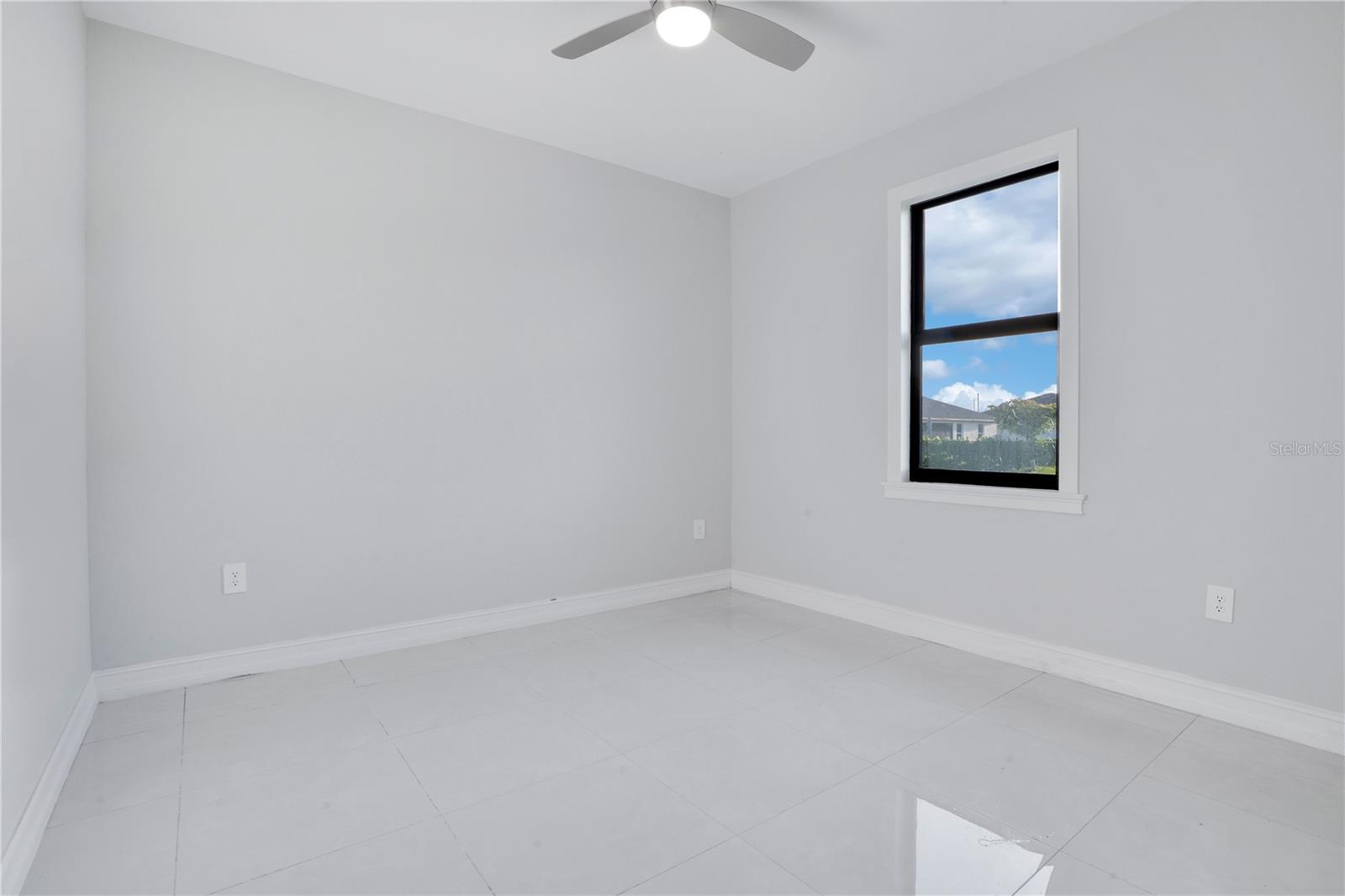 3708 Nw 42nd St Property Photo 17
