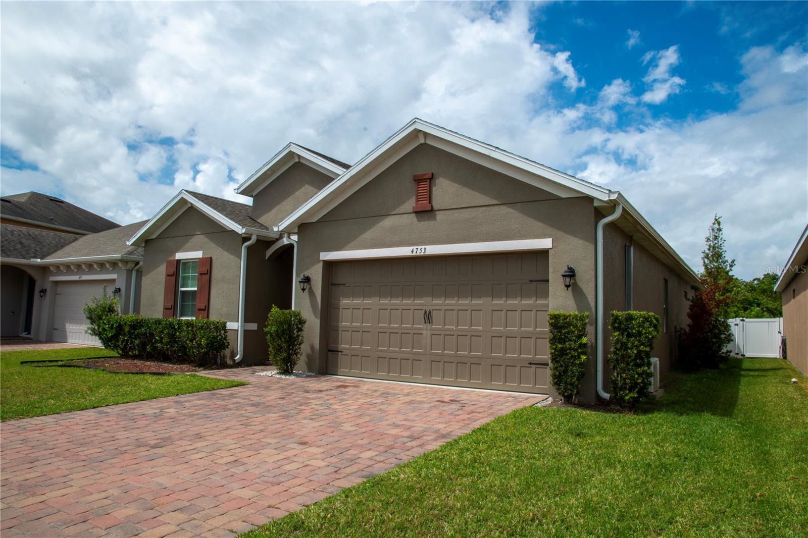 4753 Riverwalk Dr Property Photo 6