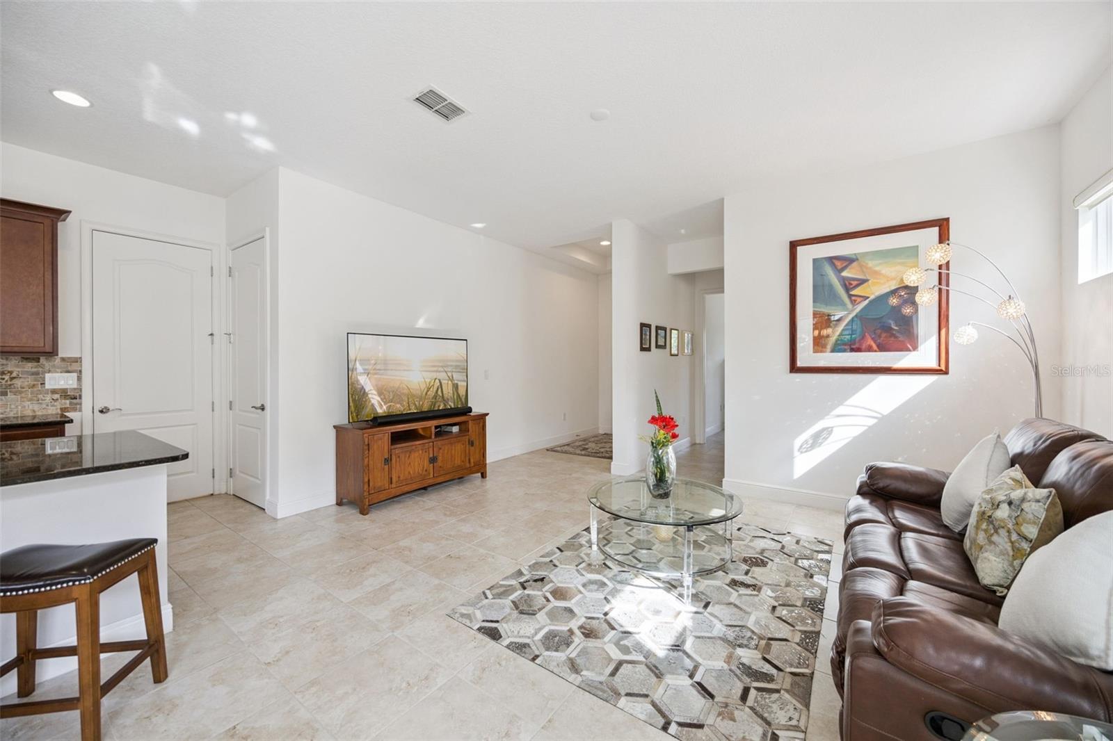 4902 W Fountainwood Dr Property Photo 7