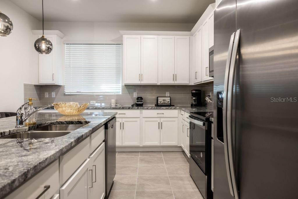 2320 Zaballina Pl Property Photo 12