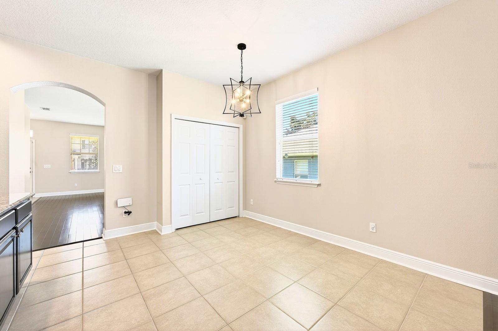 918 Seburn Rd Property Photo 30