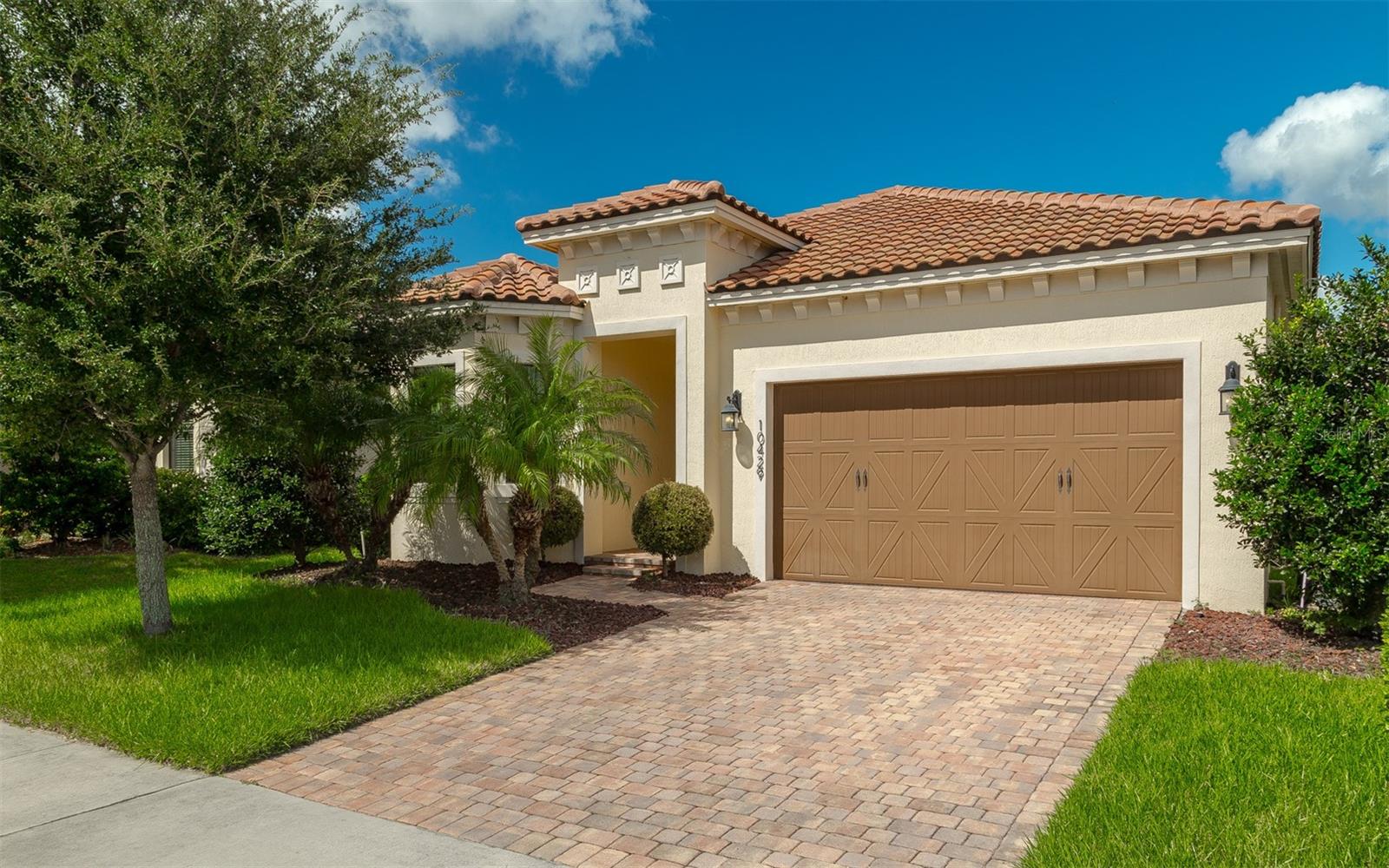 10429 Stapeley Dr Property Photo 6