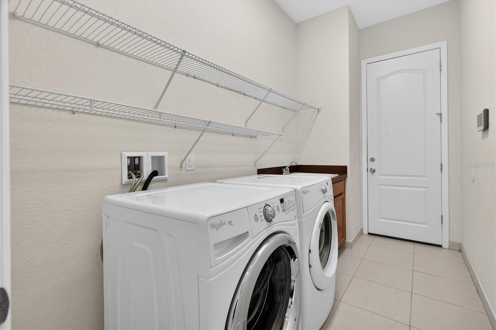 10429 Stapeley Dr Property Photo 14