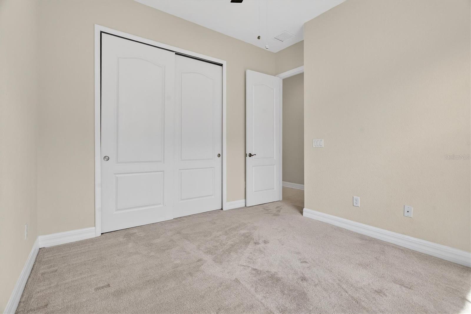 10429 Stapeley Dr Property Photo 16