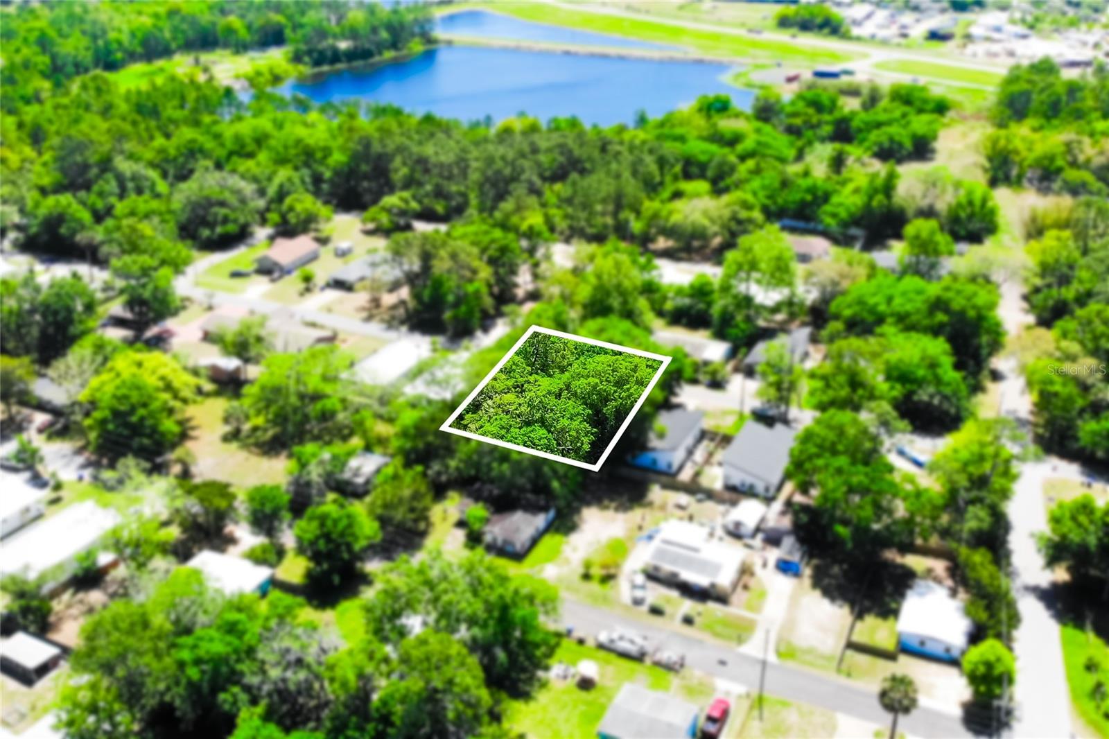 1028 Collier Blvd Property Photo 11