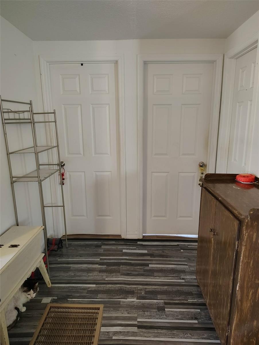 2974 Brenda Ln Property Photo 26