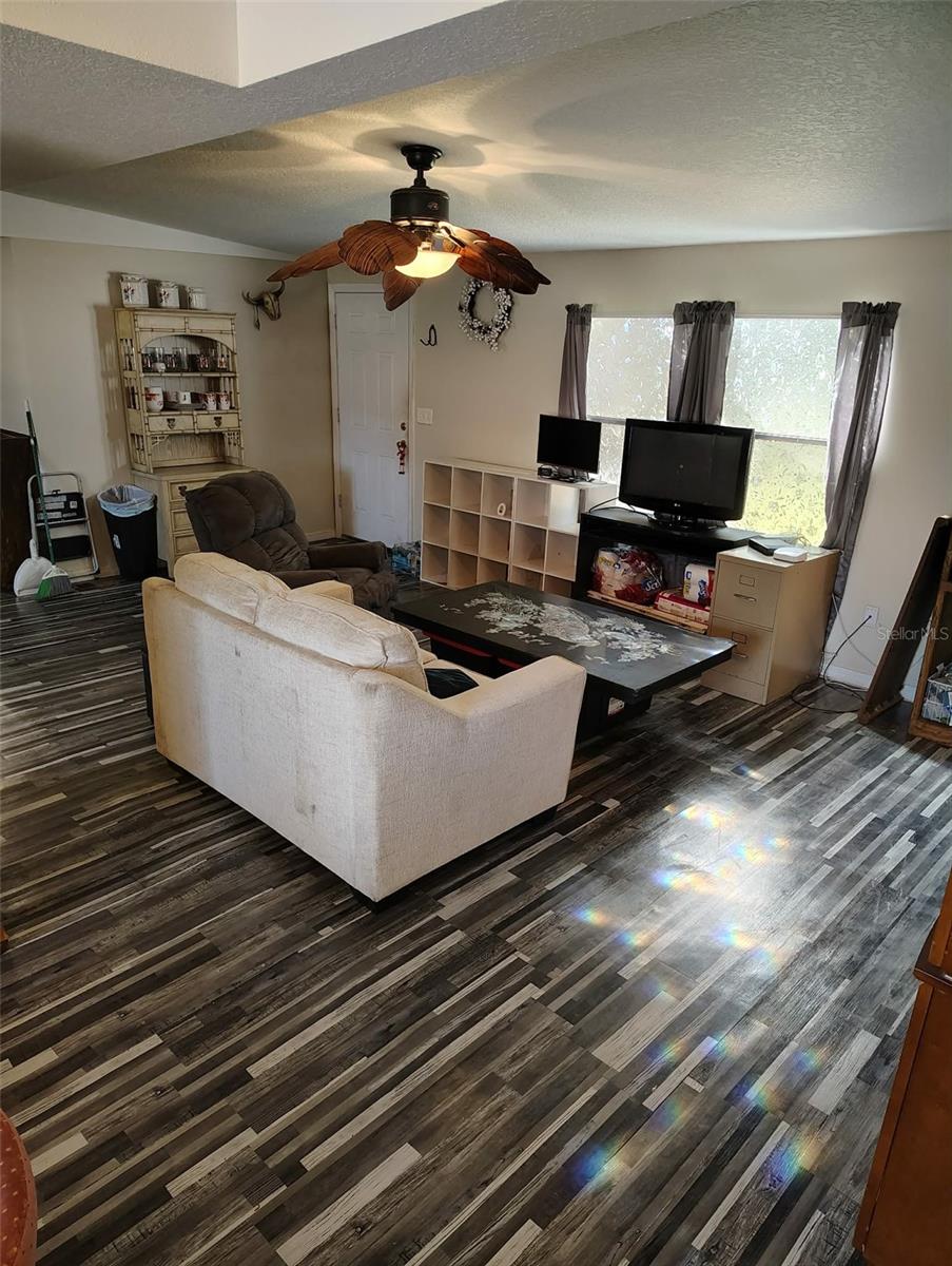 2974 Brenda Ln Property Photo 27