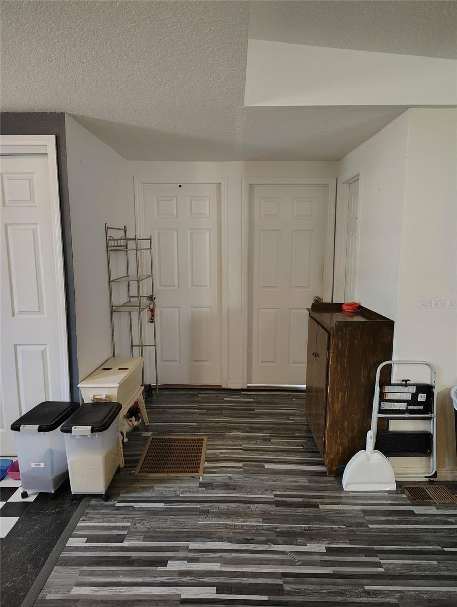 2974 Brenda Ln Property Photo 29