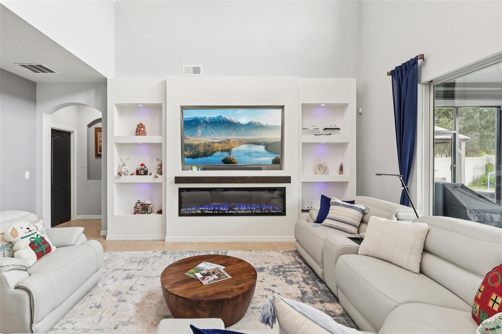 O6397172 Property Photo 6