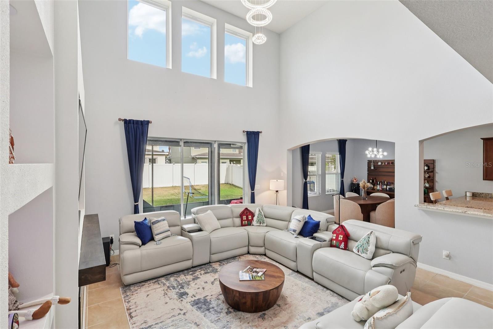 O6397172 Property Photo 9