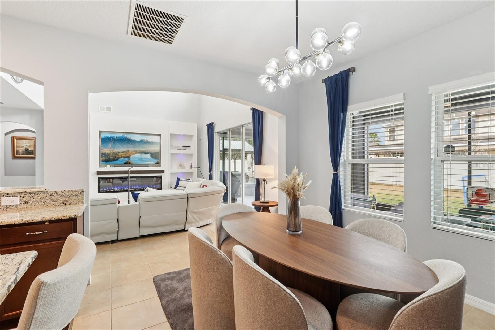 O6397172 Property Photo 10