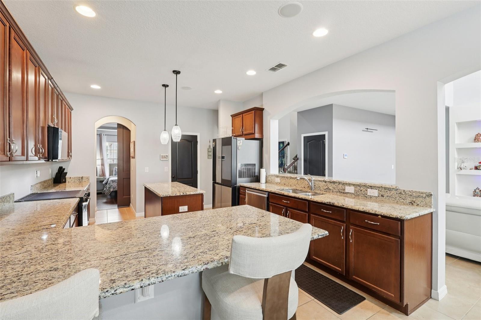 O6397172 Property Photo 16