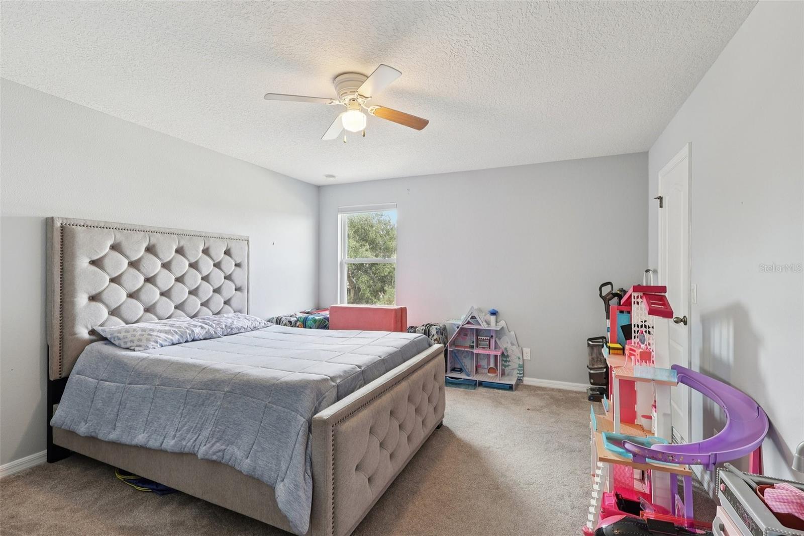 O6397172 Property Photo 41