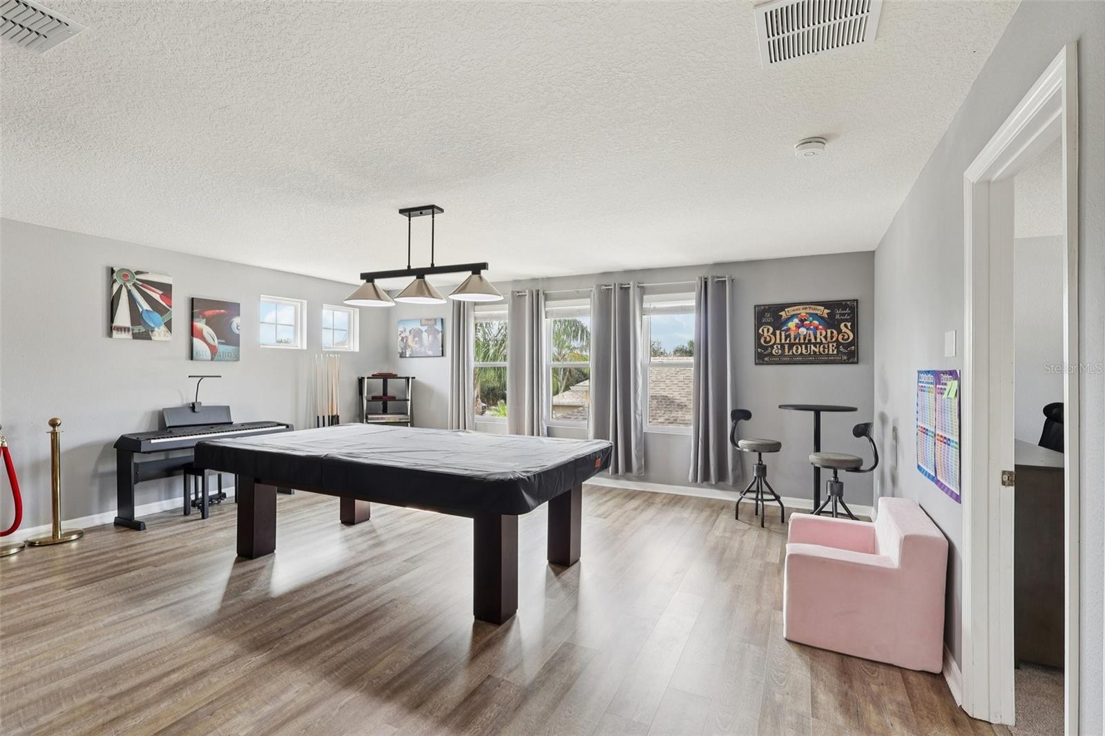 O6397172 Property Photo 43