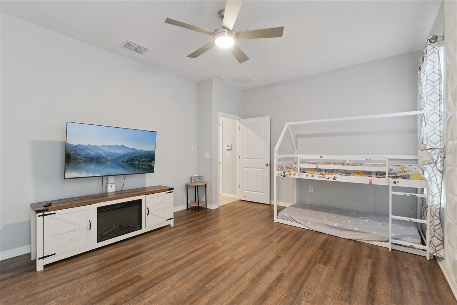 16197 Wind View Ln Property Photo 14