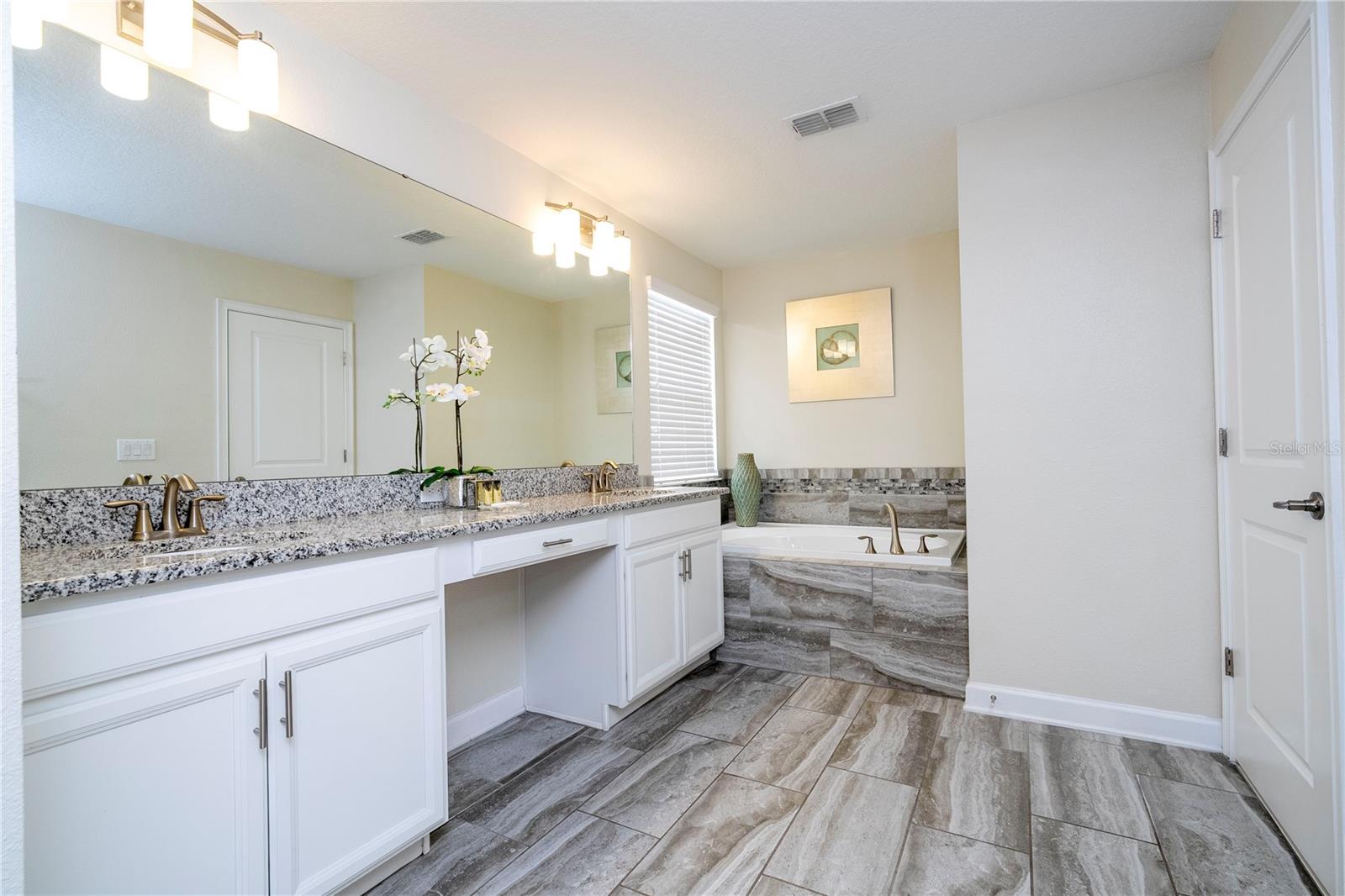1646 Moon Valley Dr Property Photo 89