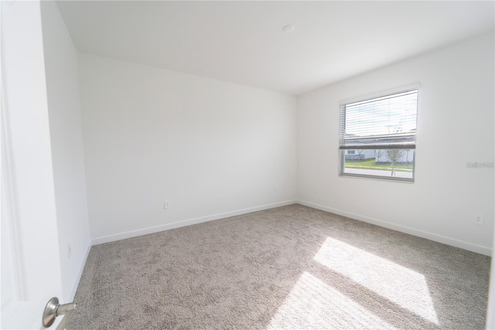4032 Redbridge Loop Property Photo 5