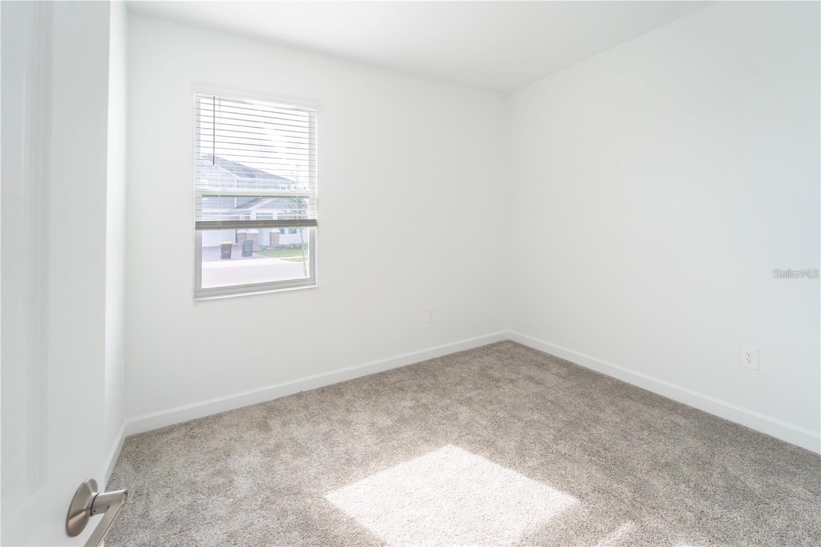 4032 Redbridge Loop Property Photo 8