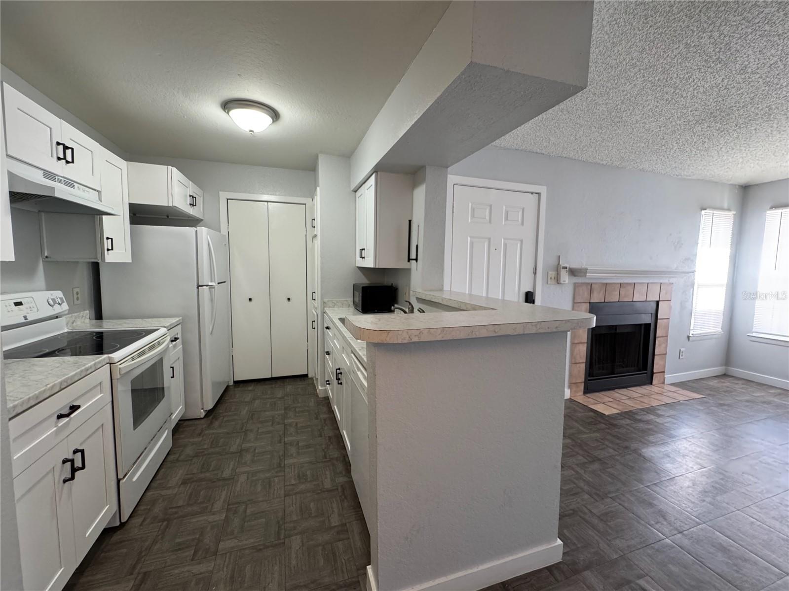 5540 Devonbriar Way #203 Property Photo 2