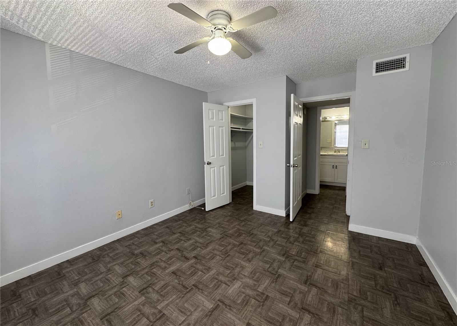 5540 Devonbriar Way #203 Property Photo 7