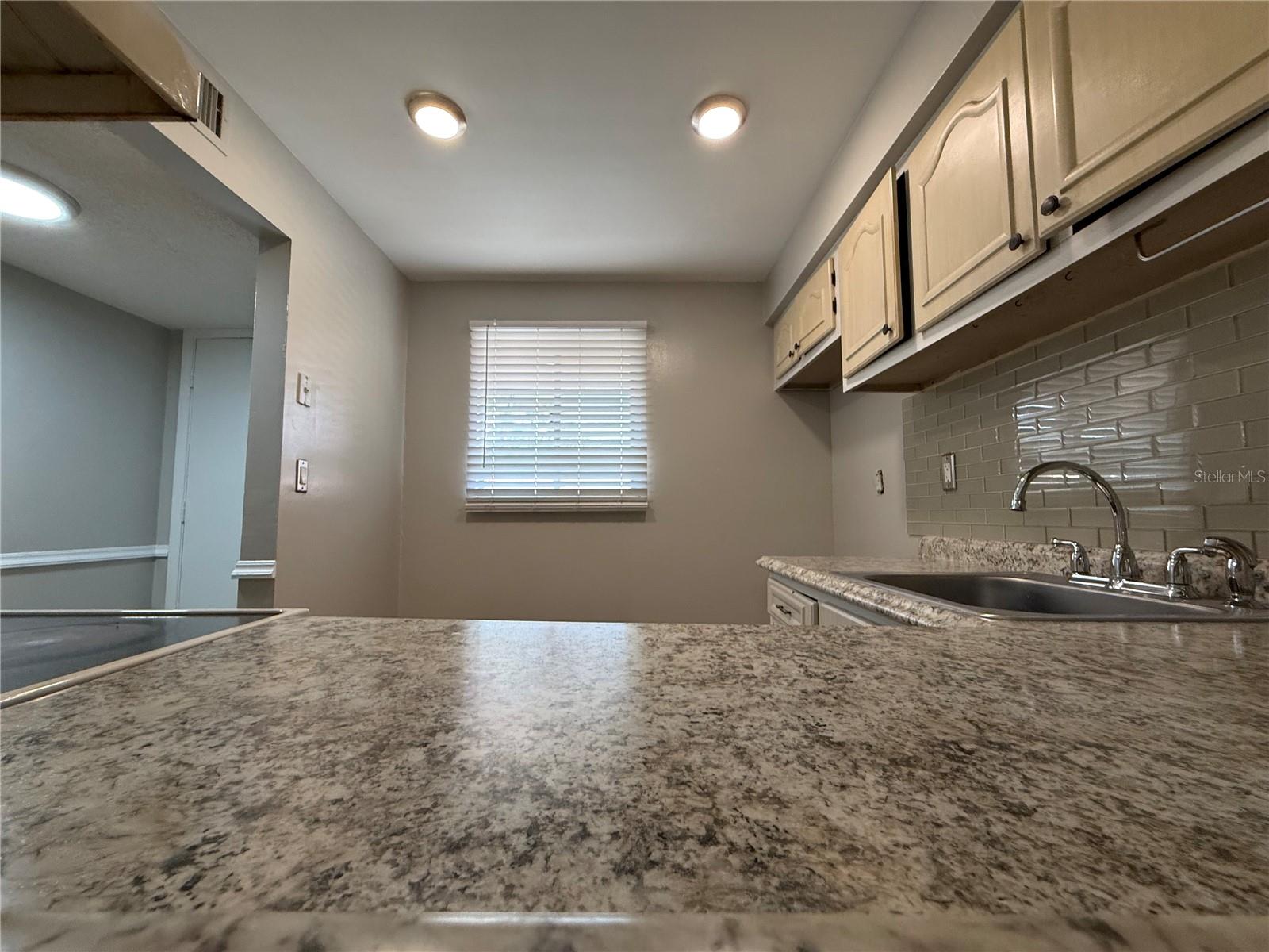 2800 N Powers Dr #9 Property Photo 13