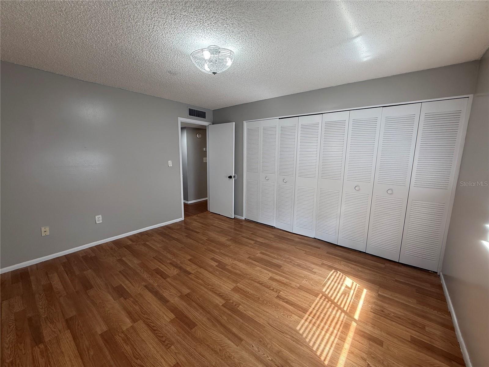 2800 N Powers Dr #9 Property Photo 18